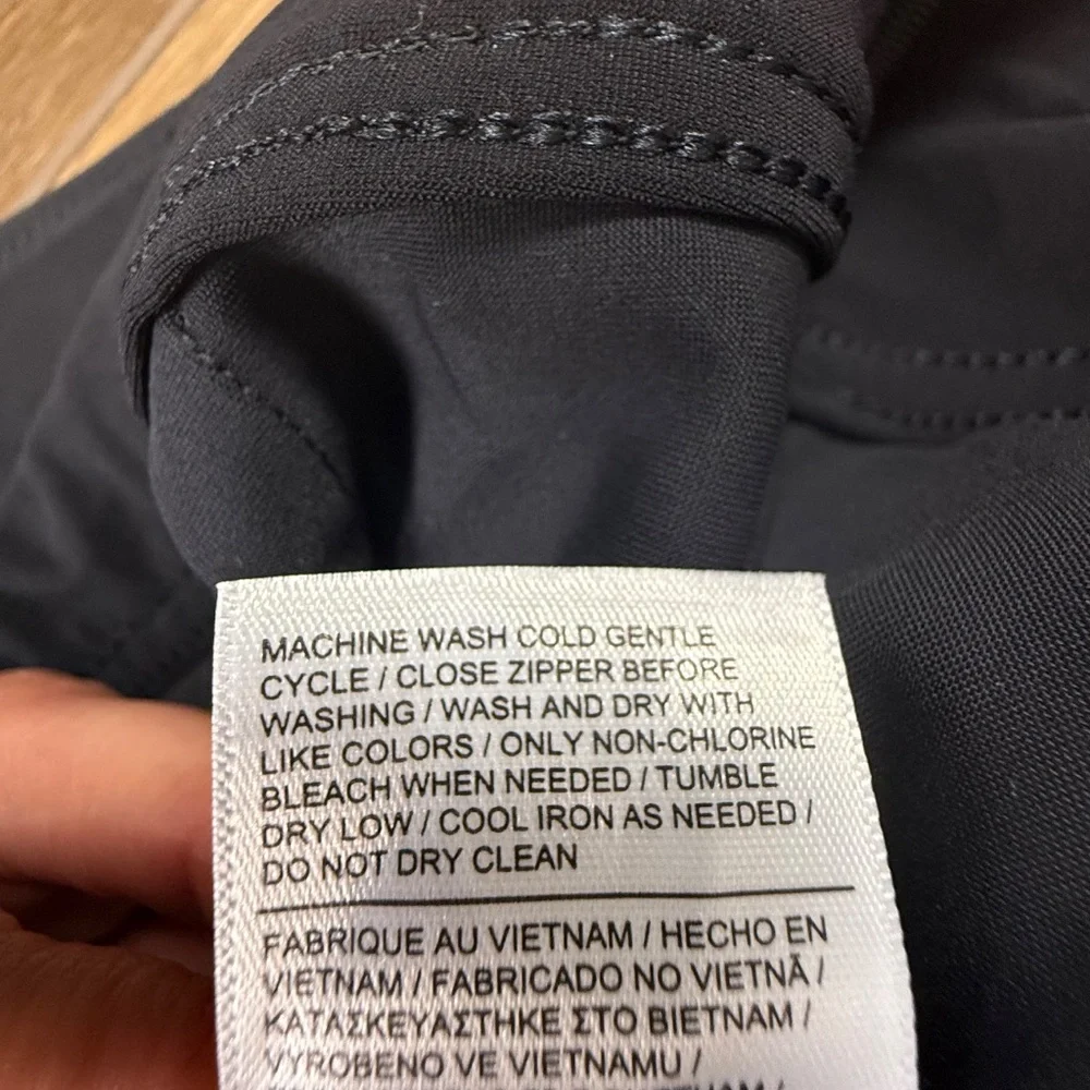 Athleta Stellar Wide Leg Women's Crop Pants, Black, Size 14, Lifestyle, Athletic - Picture 12 of 13